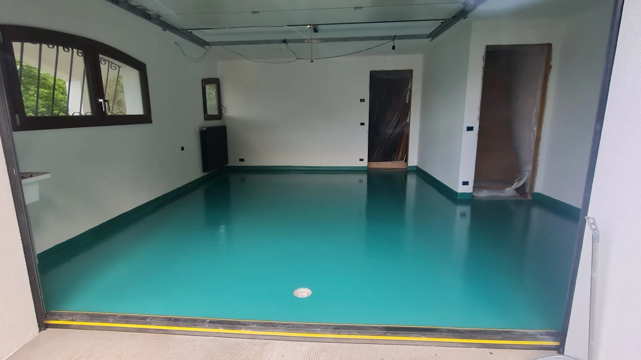 Foto 2 - Pavimento Garage in Resina